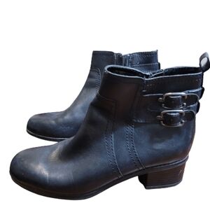 Bandolino boots leather booties ankle boots black silver buckles  5.5